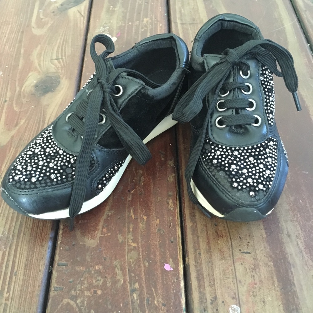 Girls black Link shoes